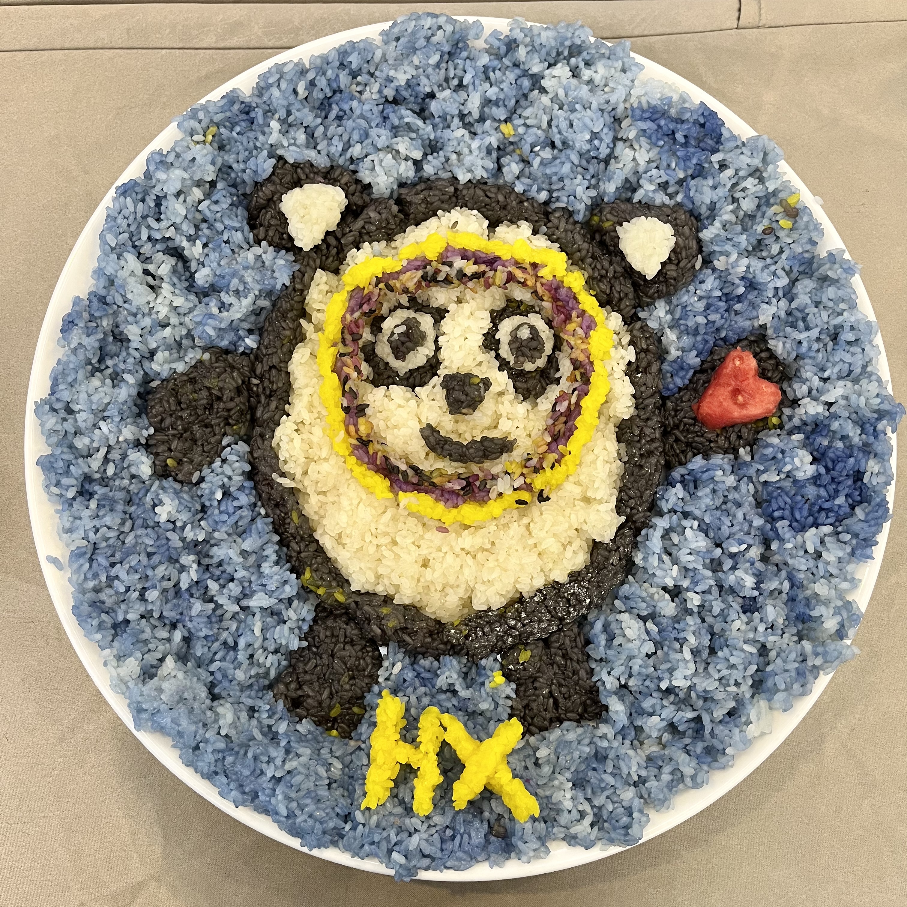 解憂雜貨鋪： 我喜歡“三月三” 和自己的制作的青團(tuán)、糯米飯拼盤