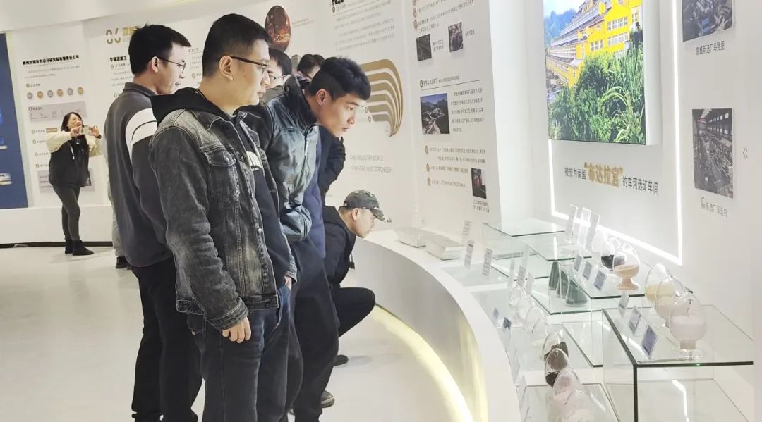 團青關注 | 青春無極限 高峰、五吉團員青年這YOUNG團建